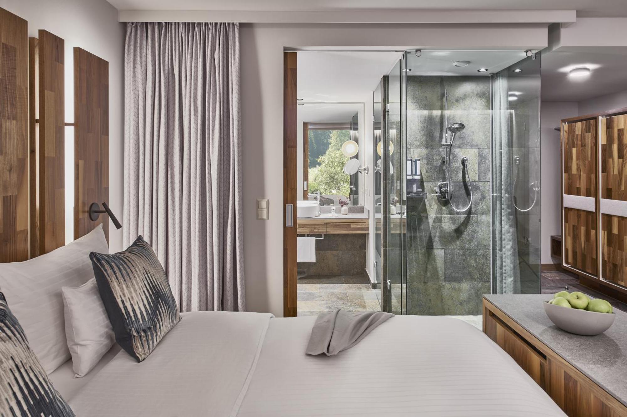 Falkensteiner Hotel & Spa Carinzia Superior Tropolach Ruang foto